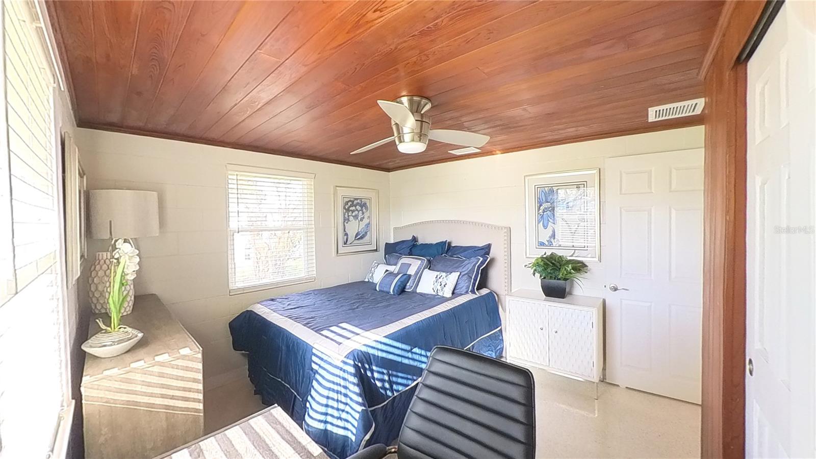 NOKOMIS ACRES - Residential Lease