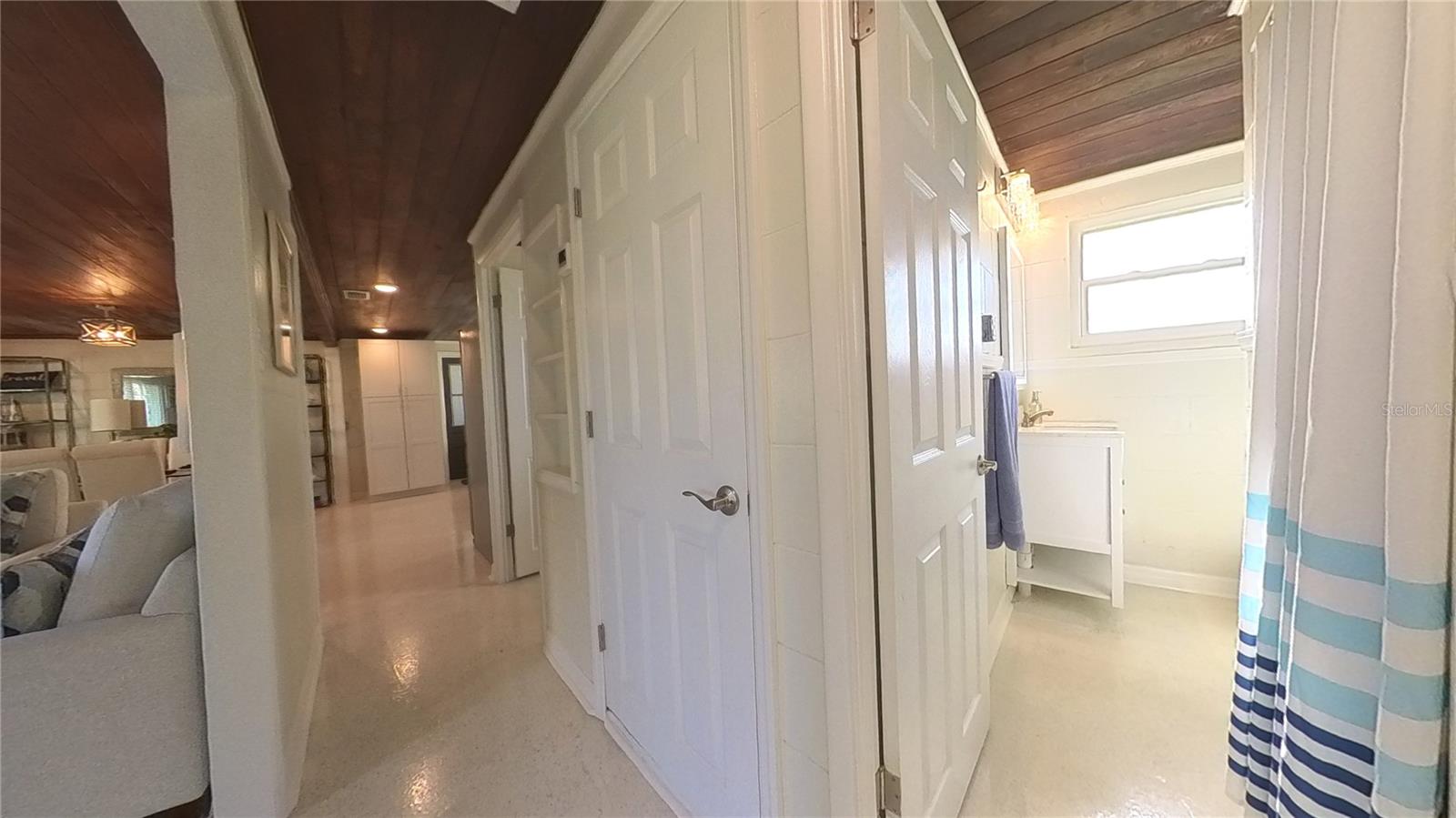NOKOMIS ACRES - Residential Lease