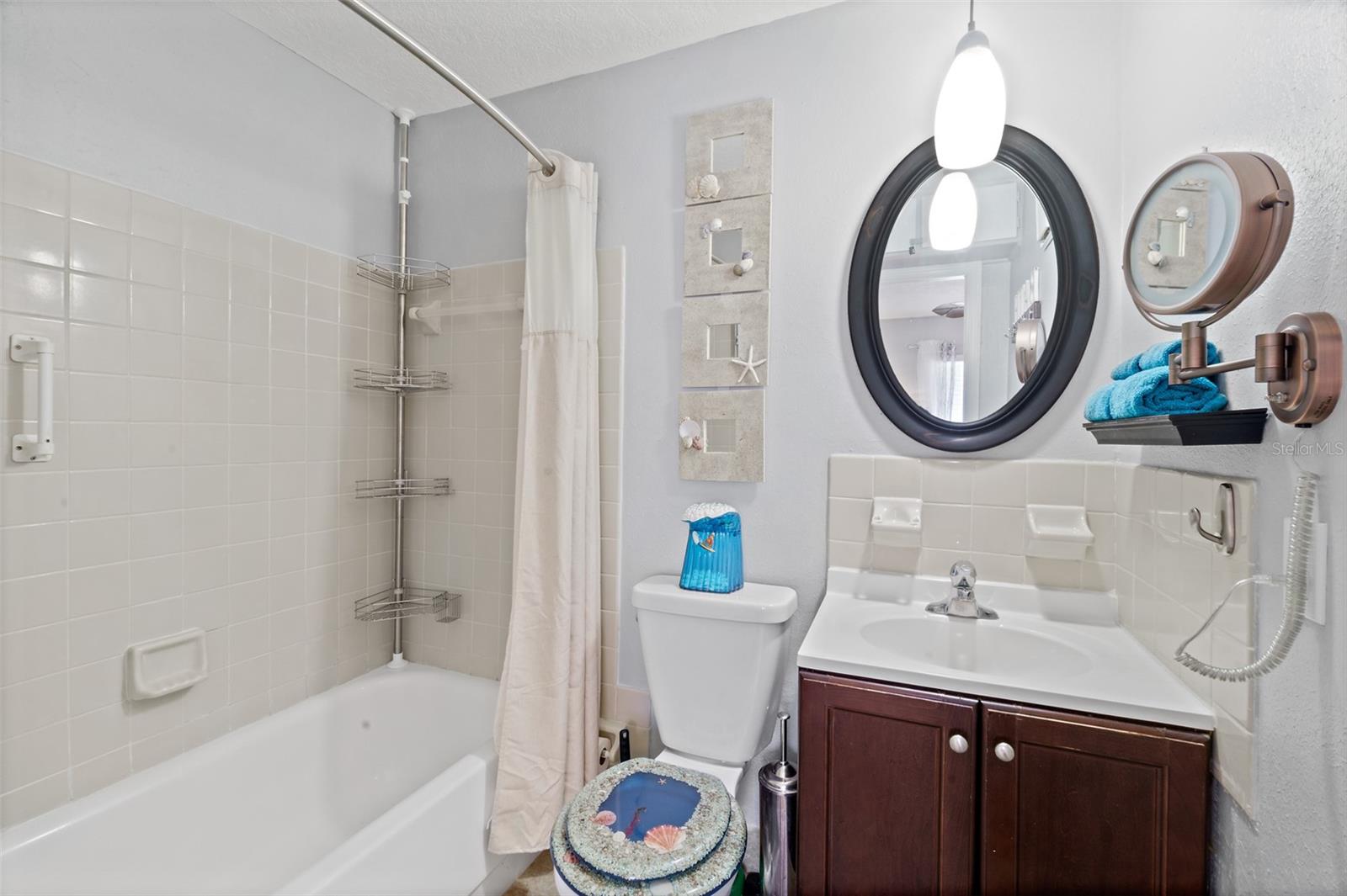 AVON BY SEA - Residential