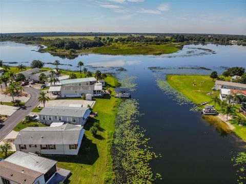 A home in LAKE WALES