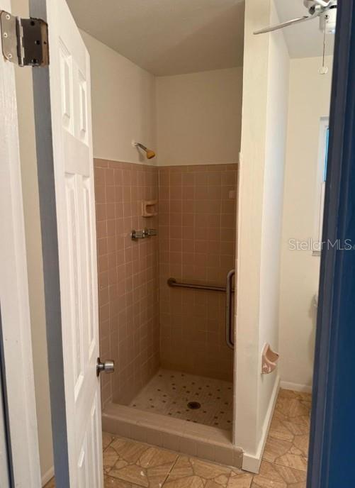 CLINTWOOD ACRES - Residential Lease