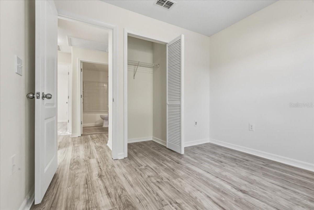 EILAND PARK TWNHMS - Residential