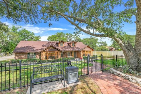 Tiny photo for 18033 Rose Street, Groveland, FL 34736 (MLS # G5091028)