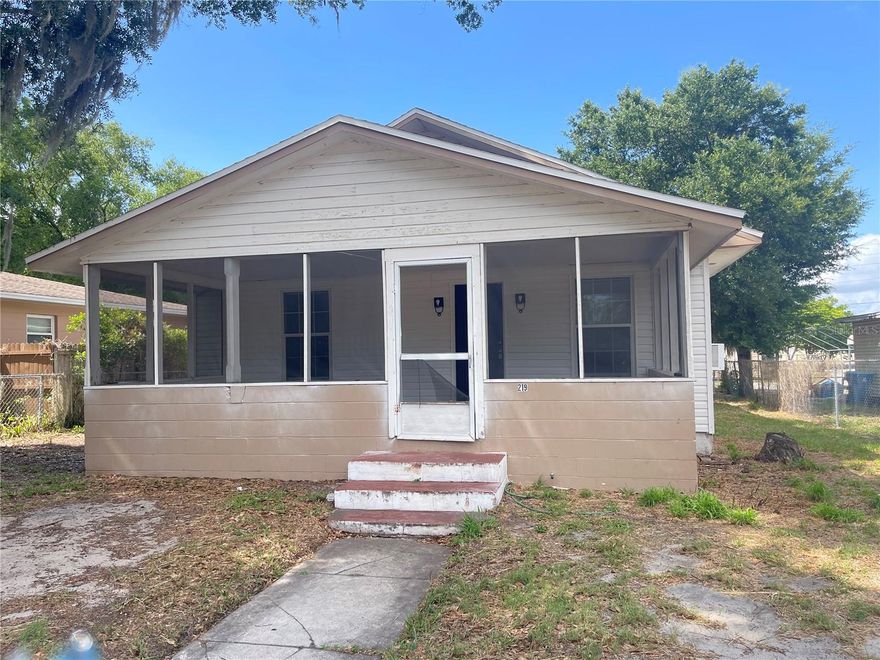 Welcome to this inviting 2-bedroom, 2 baths with a possible third bedroom or office, nestled in a quiet established neighborhood in Lake Wales. Whether you're a first-time homebuyer, downsizing, or looking for an investment opportunity, this home offers comfort, convenience, and classic Florida charm.
Conveniently located near downtown Lake Wales, this home offers easy access to:
Local shops and dining, Schools and parks, Major roadways for commuting AND Nearby attractions like Bok Tower Gardens.
Schedule your private showing today and explore the possibilities this home has.