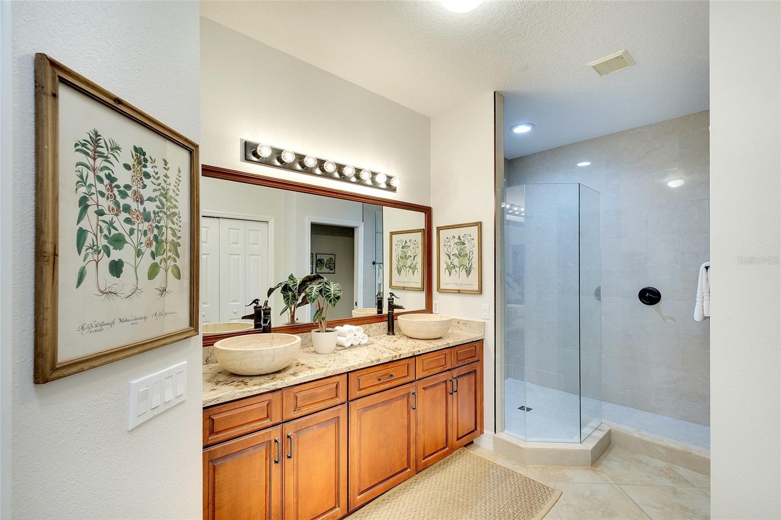 WATERLEFE GOLF & COUNTRY CLUB - Residential