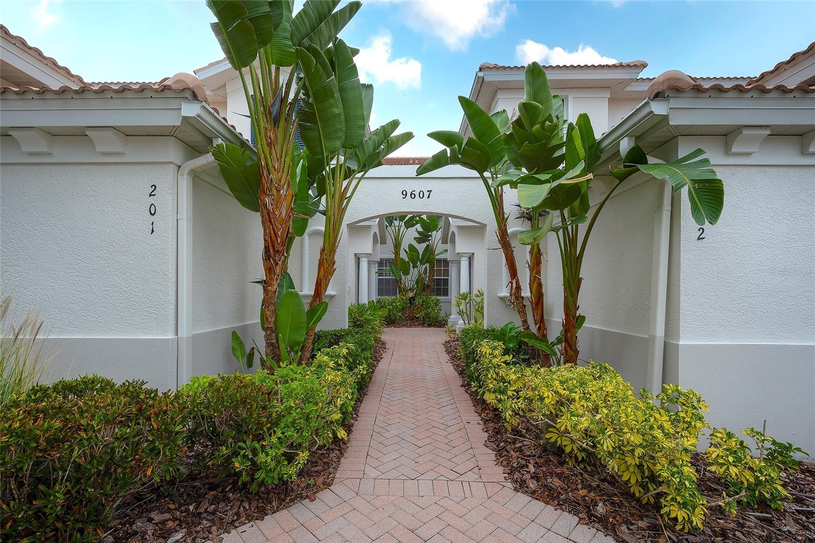 WATERLEFE GOLF & COUNTRY CLUB - Residential
