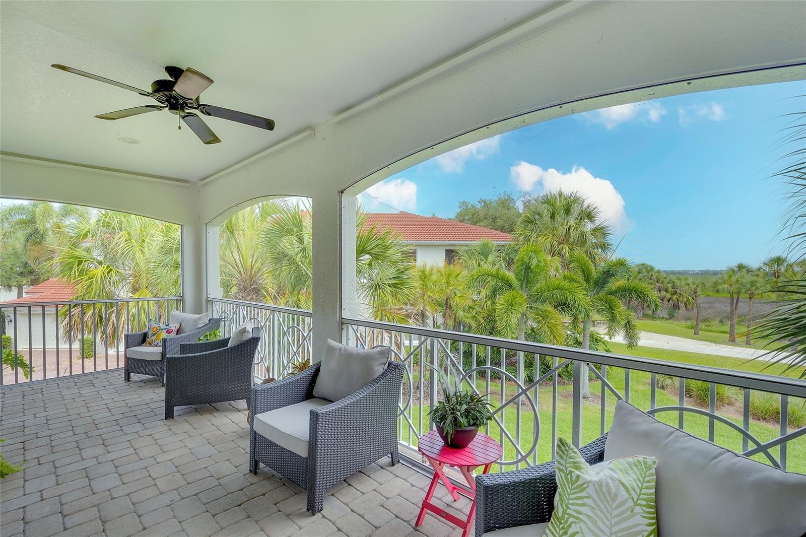 WATERLEFE GOLF & COUNTRY CLUB - Residential