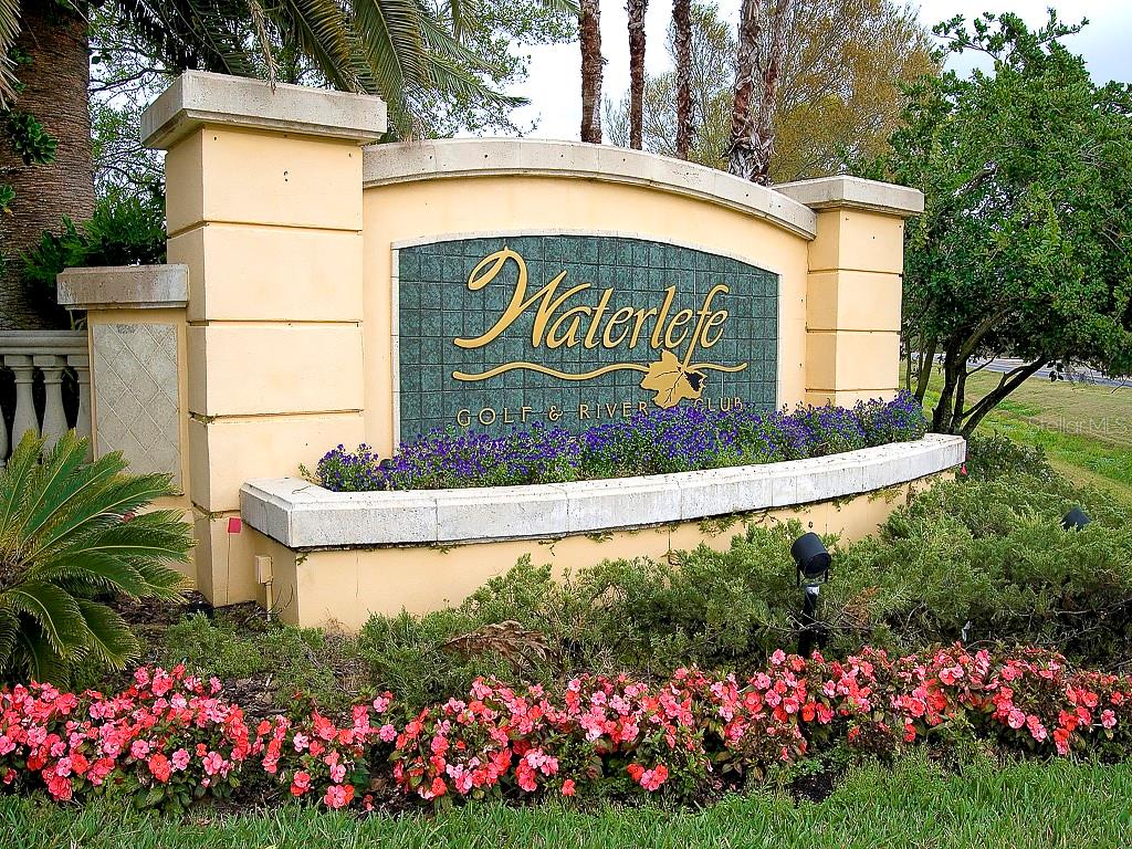 WATERLEFE GOLF & COUNTRY CLUB - Residential
