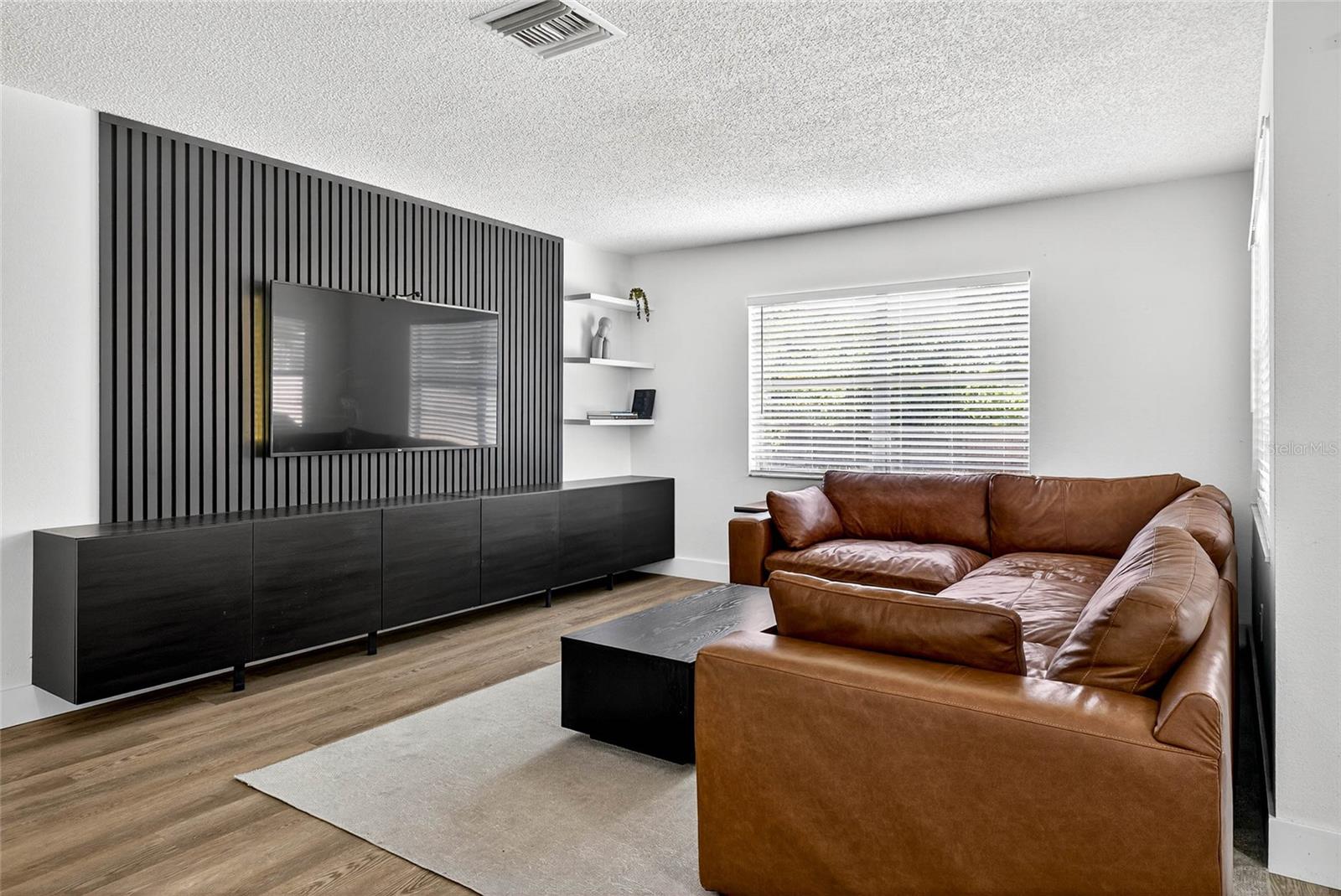 7902 ROYAL HART DRIVE
