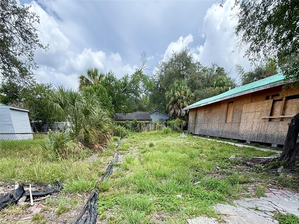 Photo of 3103 N 17th Street, Tampa, FL 33605 (MLS # TB8531549)