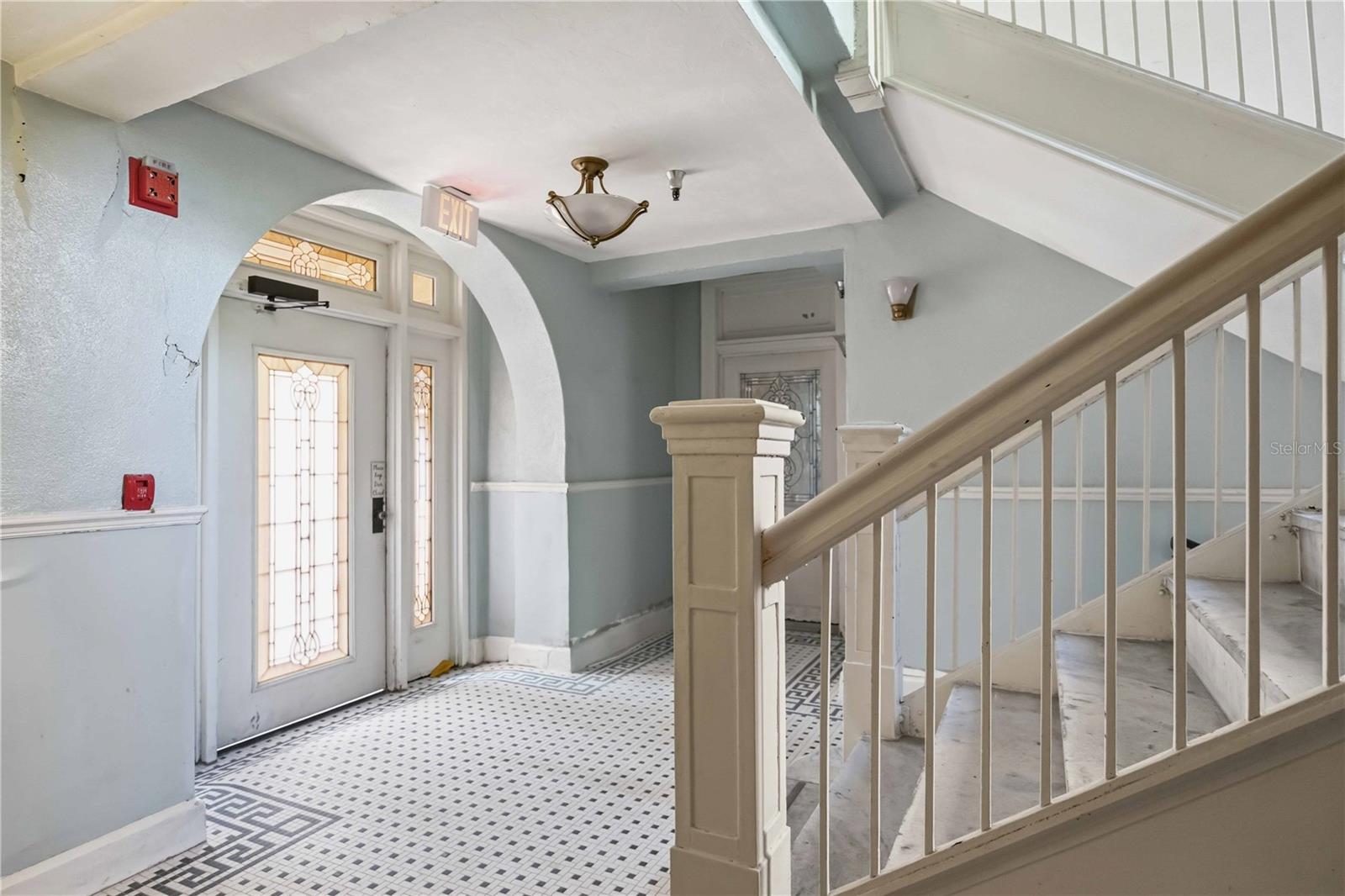 1221 N PALM AVENUE 203