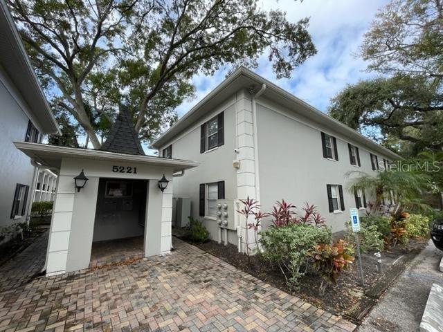 BAYSHORE LANDINGS A CONDOMINIU - Residential Lease