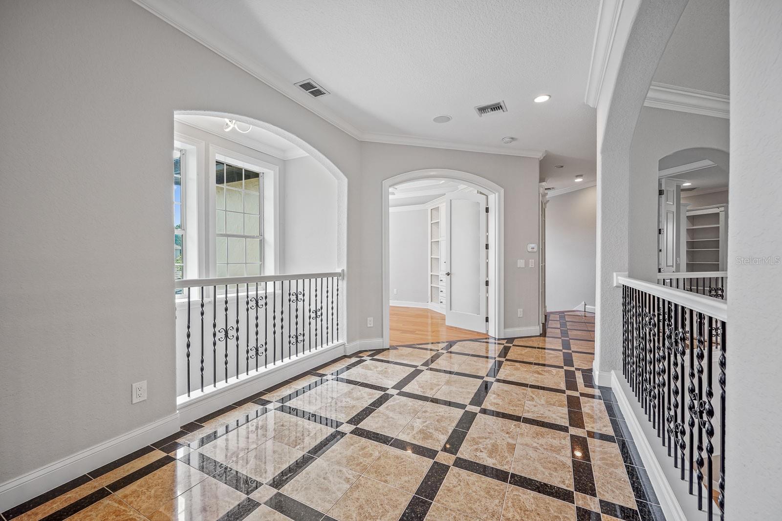 KEENES POINTE - Residential