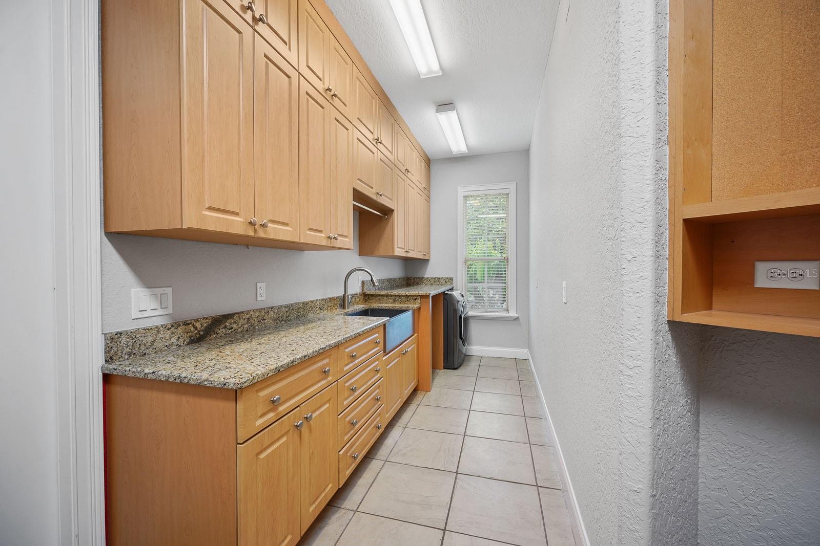 KEENES POINTE - Residential