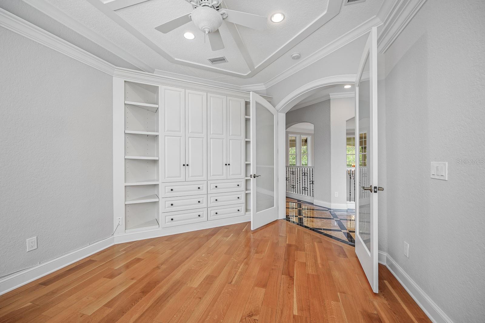 KEENES POINTE - Residential