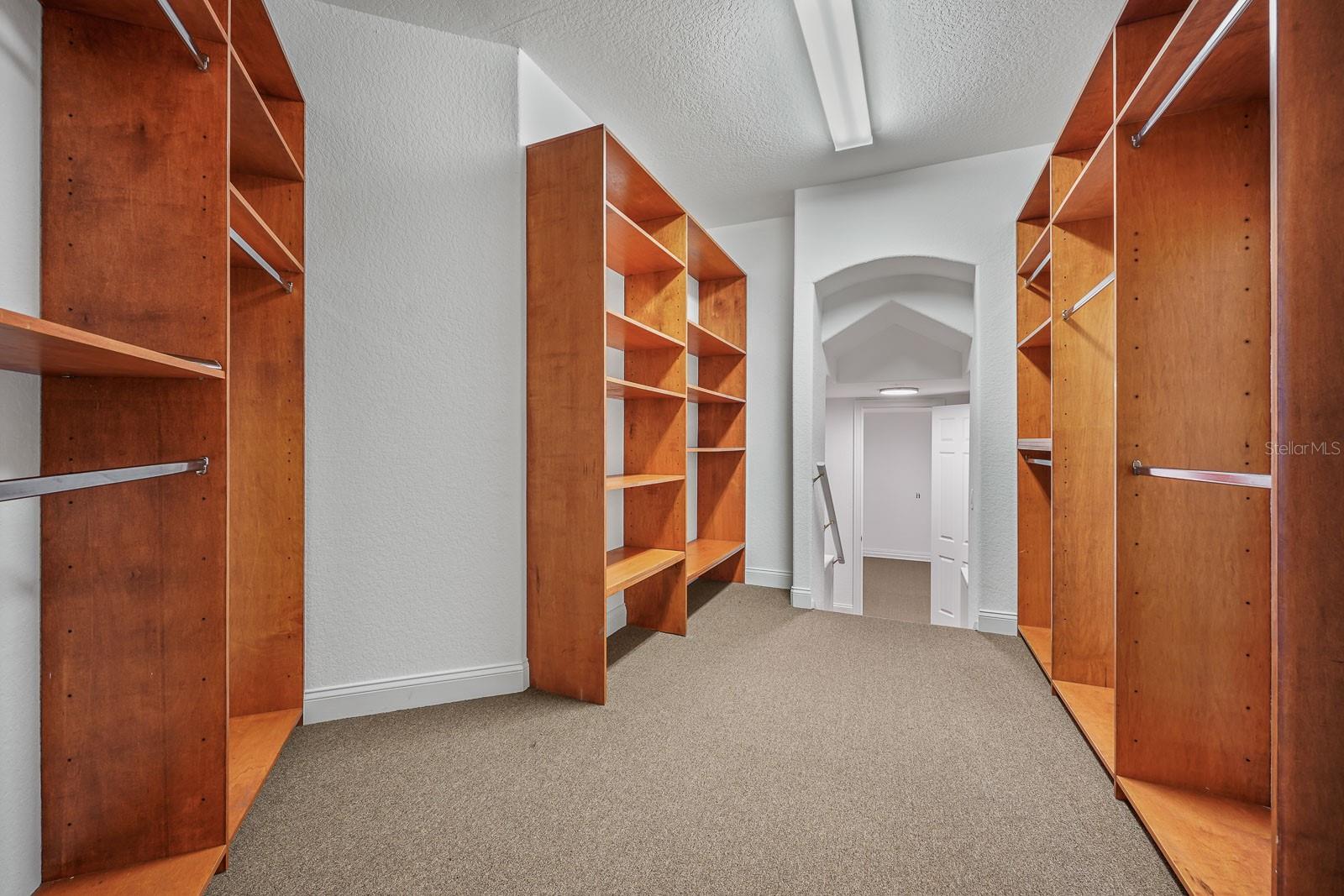 KEENES POINTE - Residential