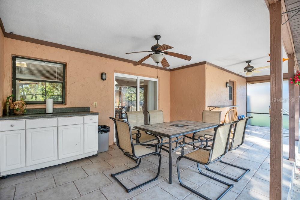 SURREY RUN - Residential