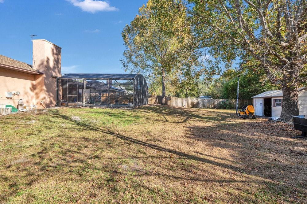 SURREY RUN - Residential