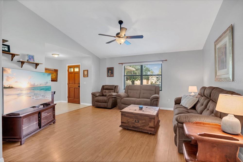 SURREY RUN - Residential