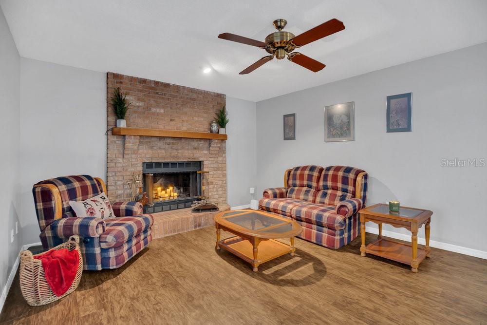 SURREY RUN - Residential