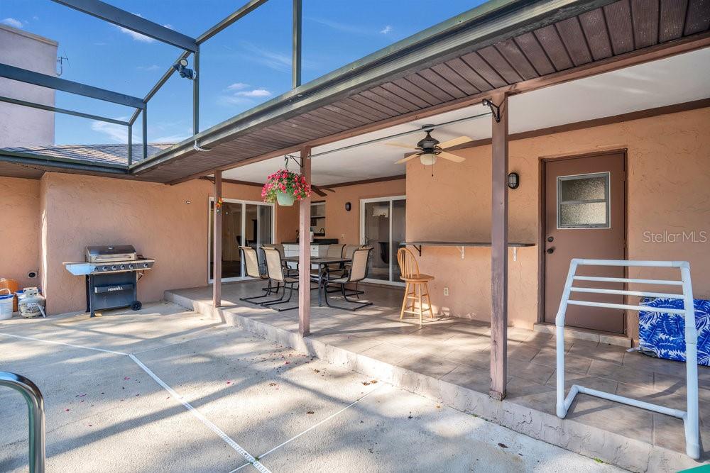 SURREY RUN - Residential