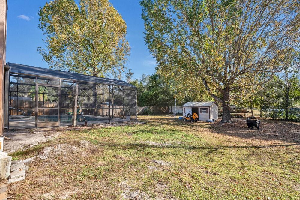 SURREY RUN - Residential