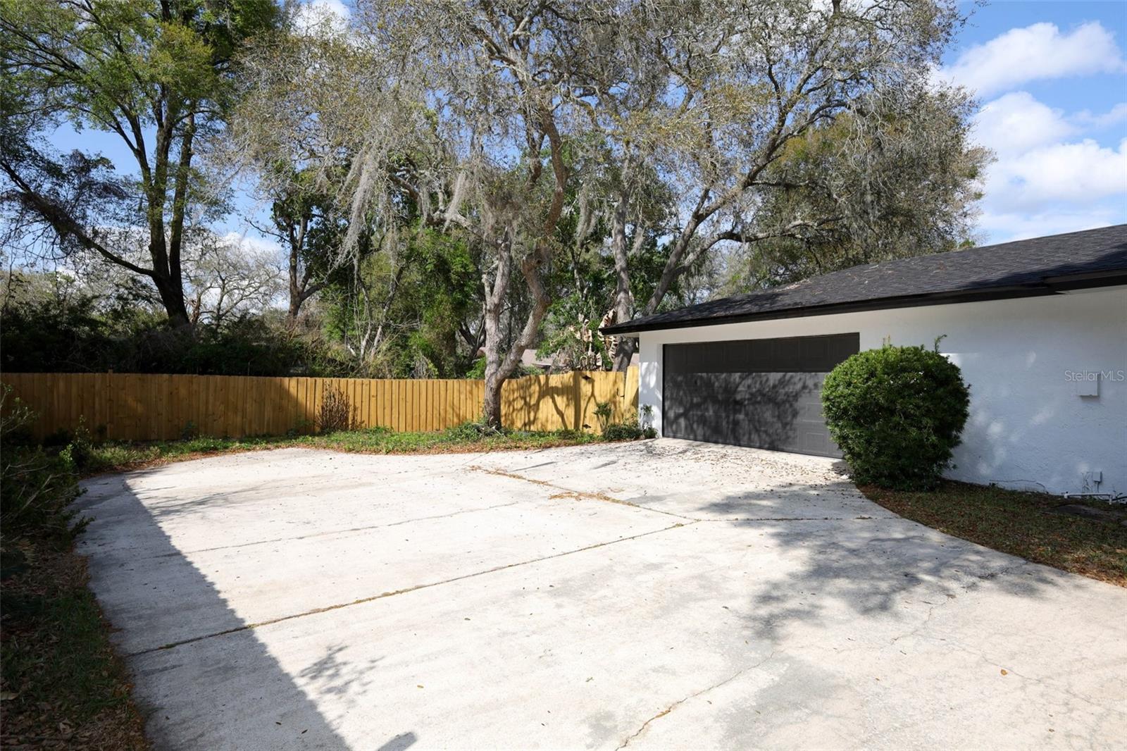 SWEETWATER OAKS - Residential