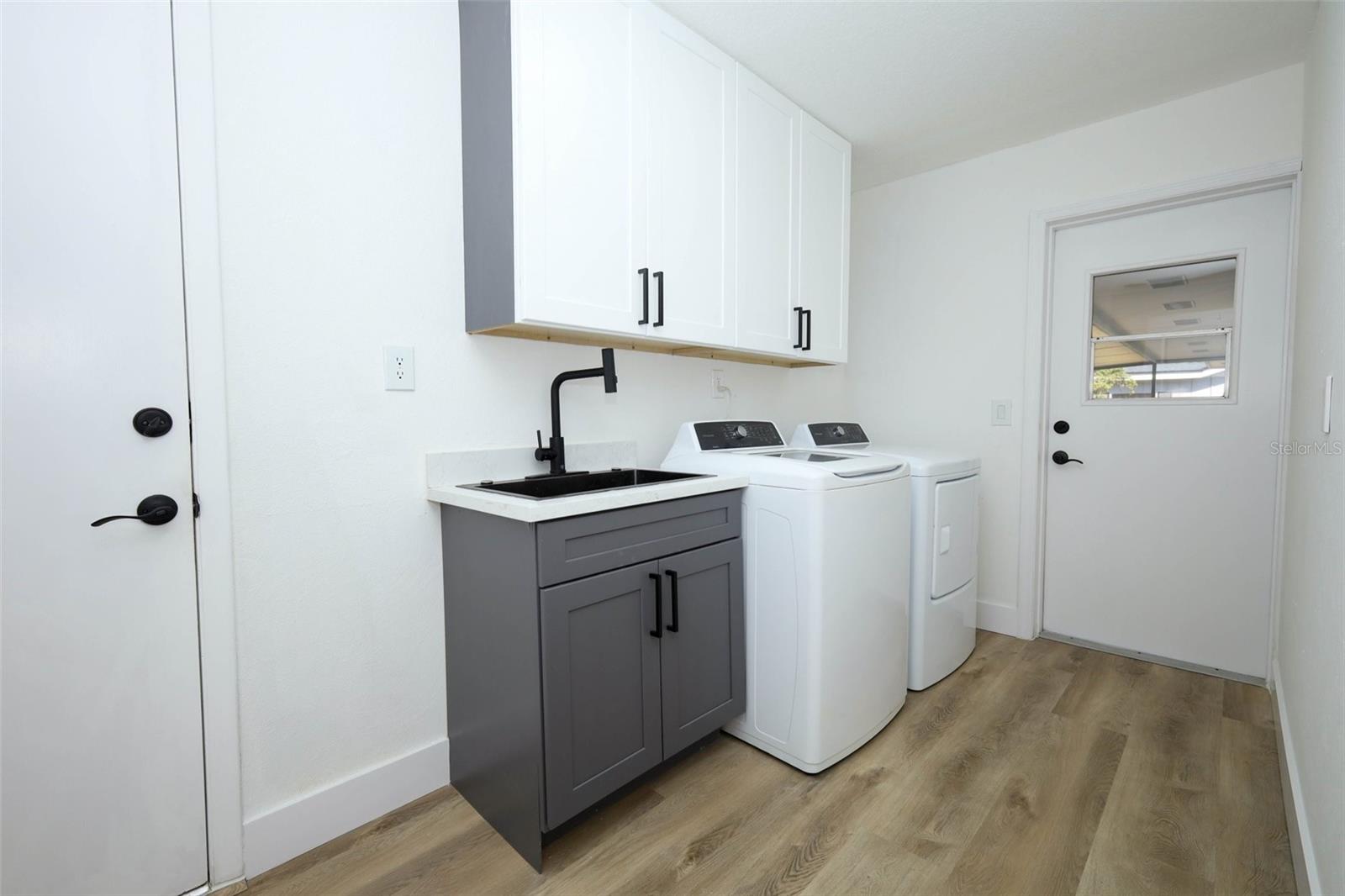 SWEETWATER OAKS - Residential