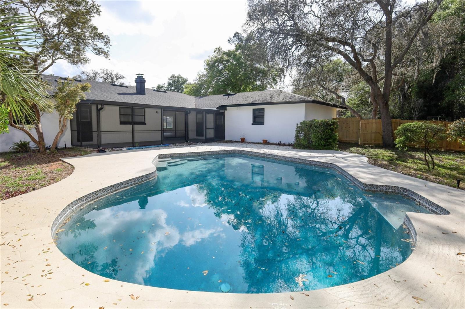 SWEETWATER OAKS - Residential