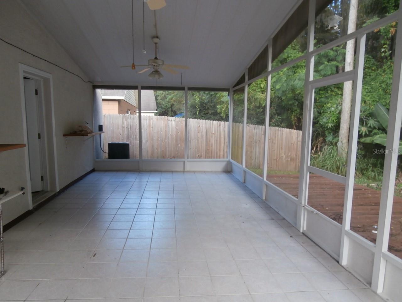 PINE RIDGE HOLLOW EAST PH 02 - Residential Lease