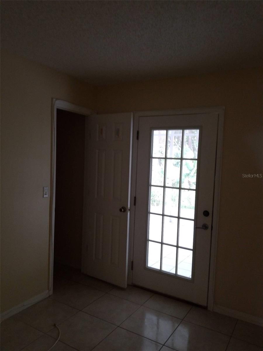 PINE RIDGE HOLLOW EAST PH 02 - Residential Lease