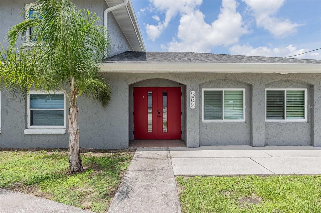 Photo of 252 W Brookins Avenue, Eagle Lake, FL 33839 (MLS # L4954310)