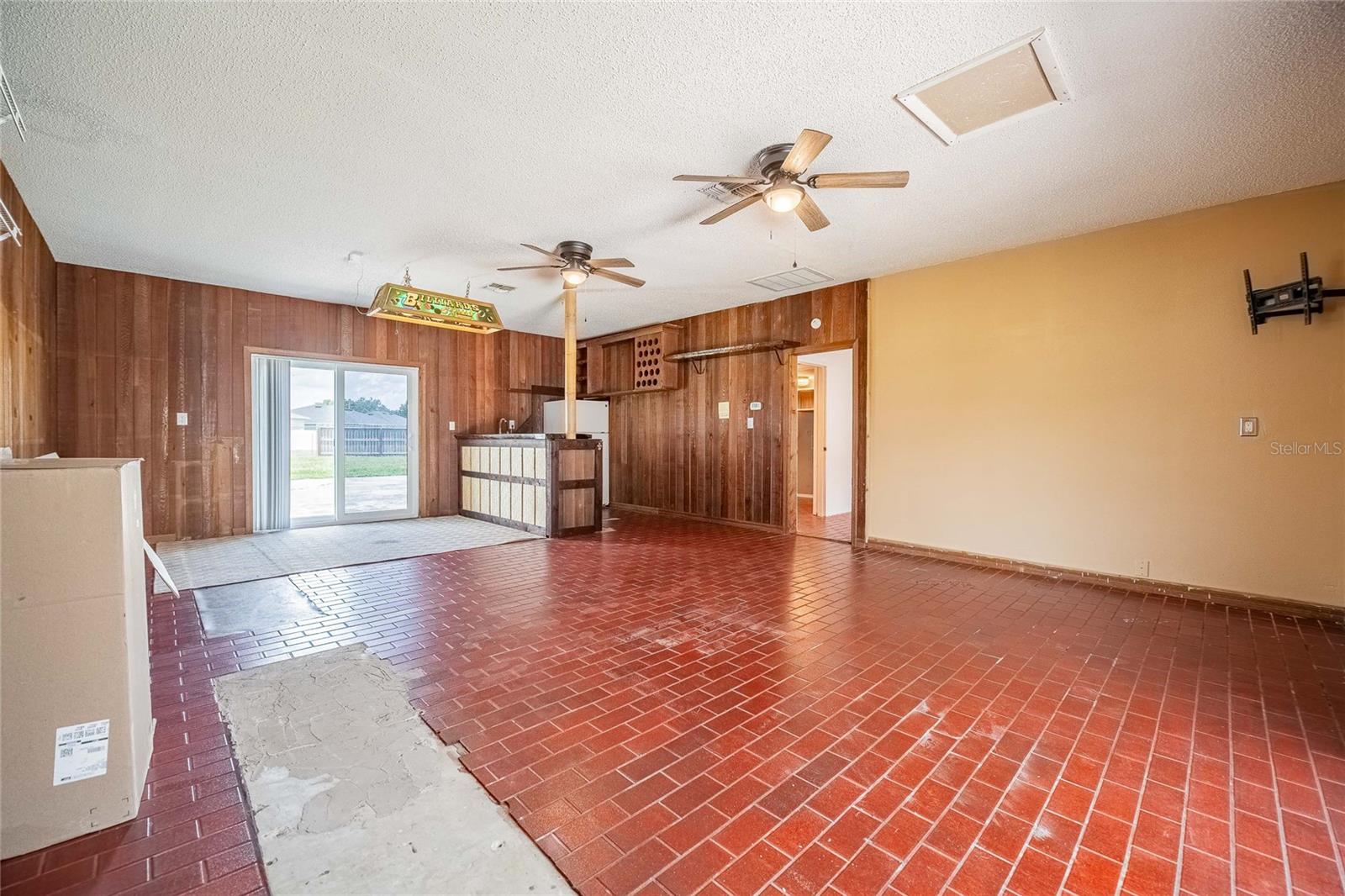 EAGLE LAKE - Residential