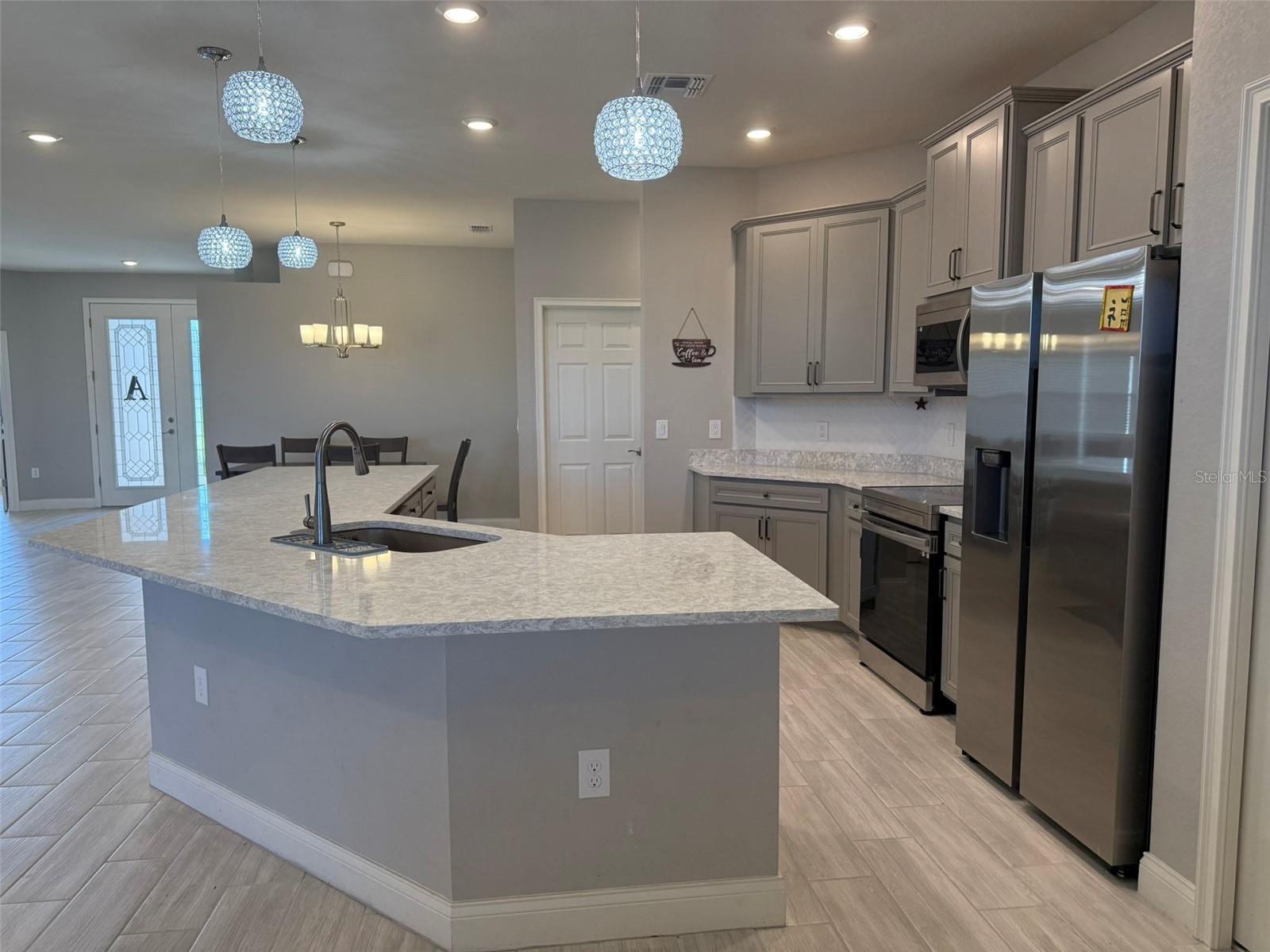 TREYMONT PH 2 - Residential Lease