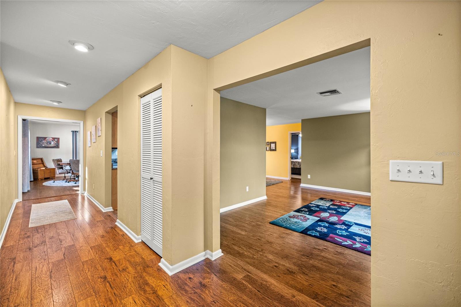 RAINBOW SPRINGS WOODLANDS - Residential