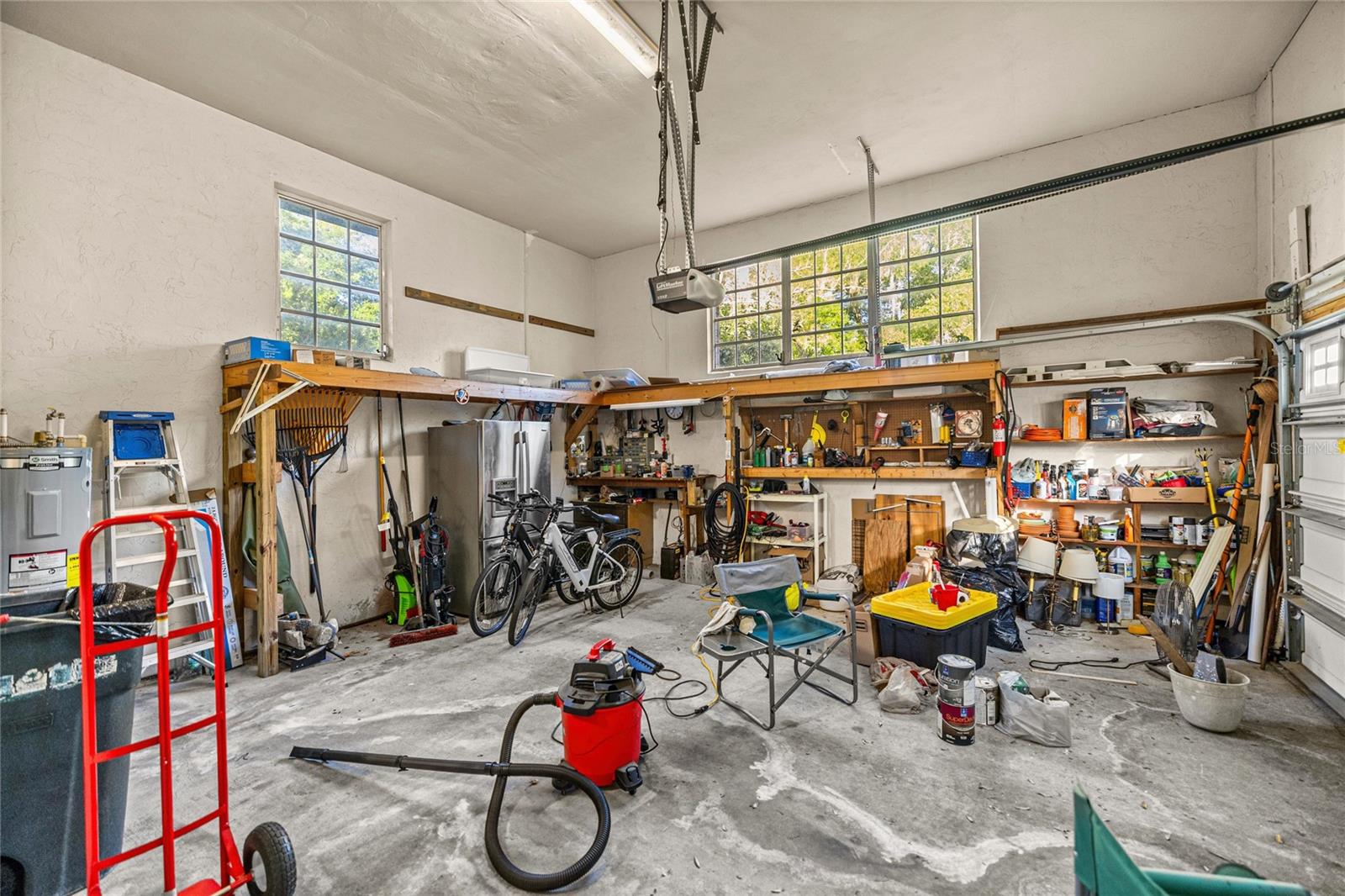 RAINBOW SPRINGS WOODLANDS - Residential