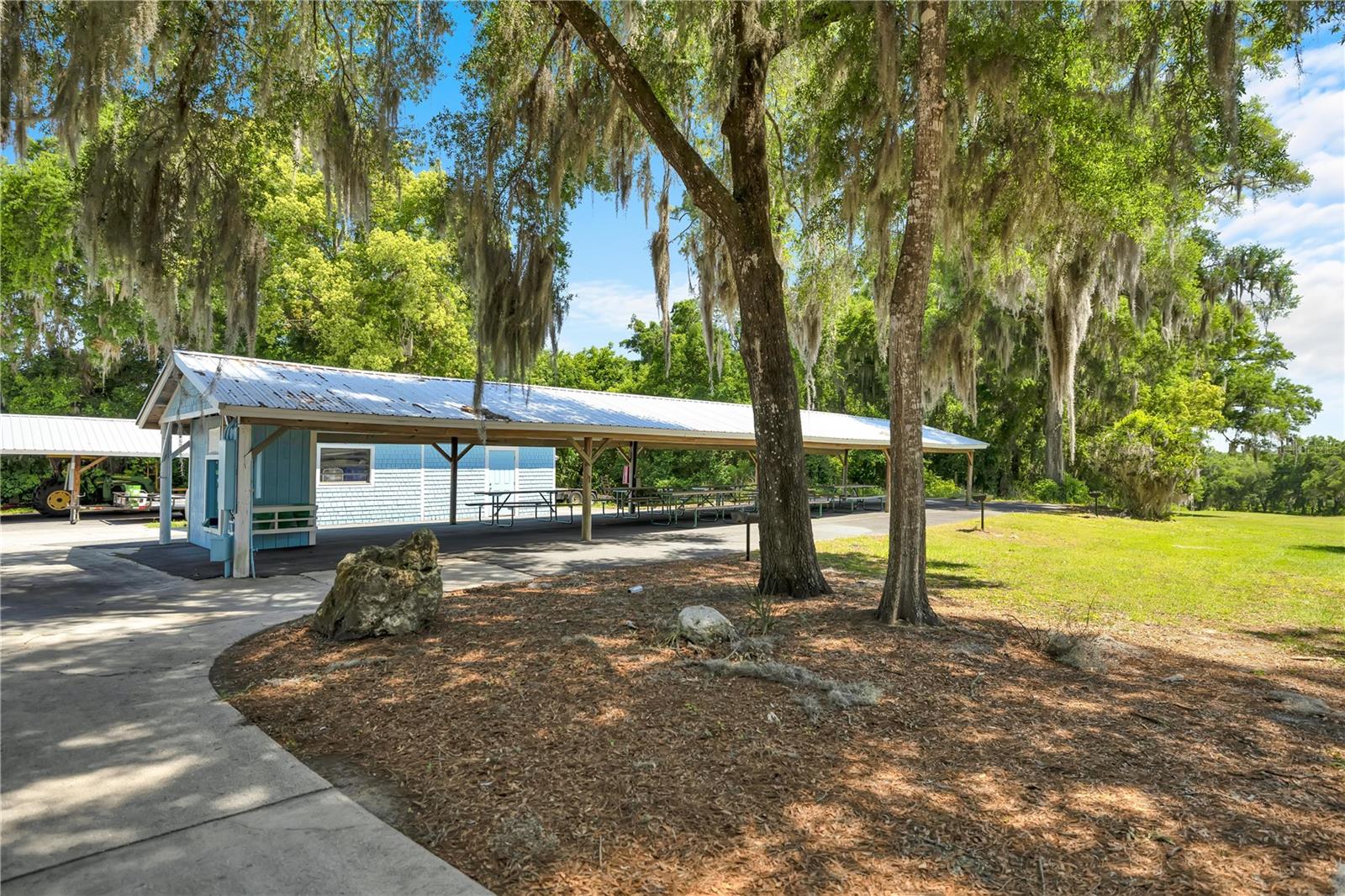 RAINBOW SPRINGS WOODLANDS - Residential