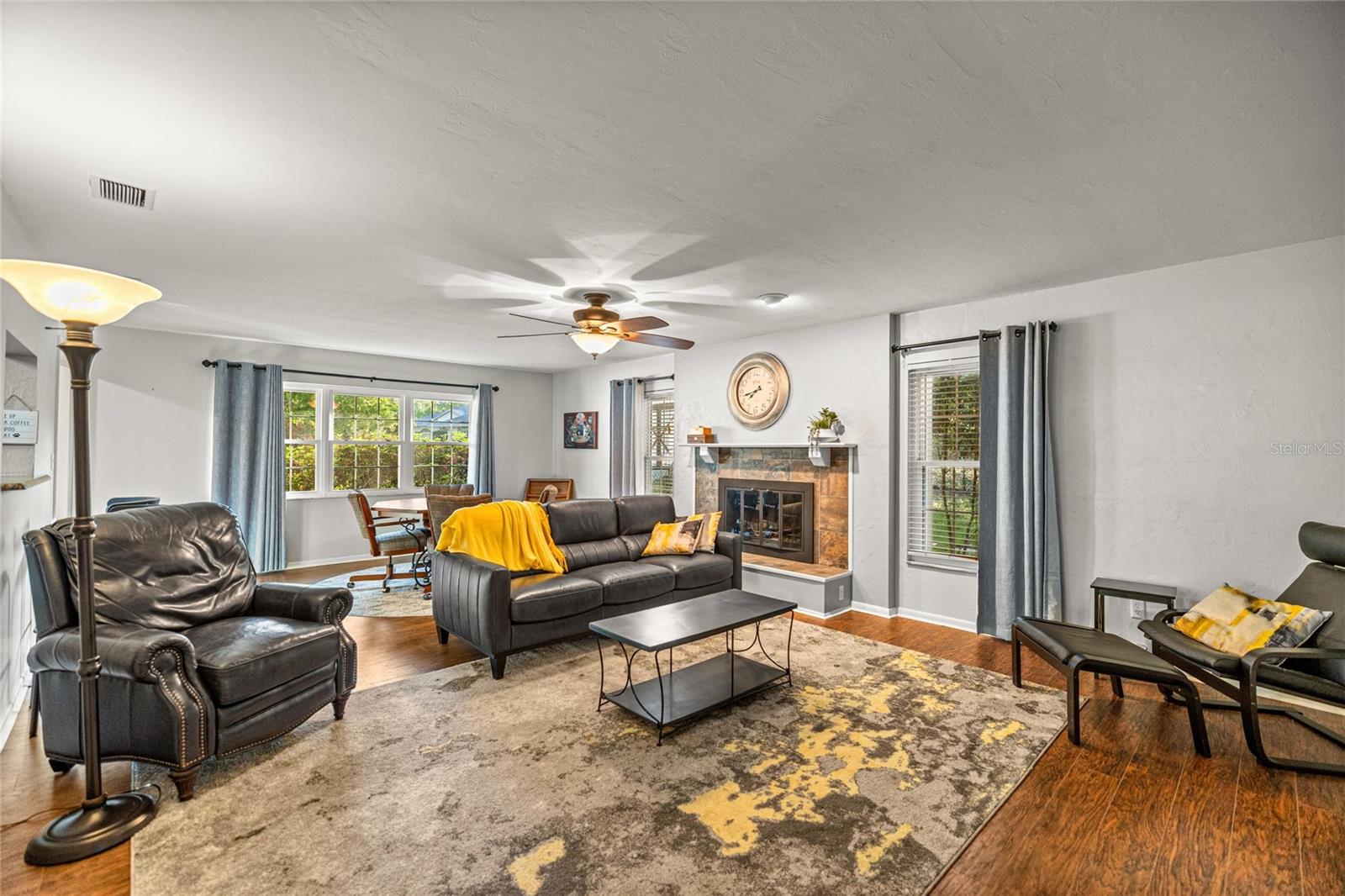 RAINBOW SPRINGS WOODLANDS - Residential