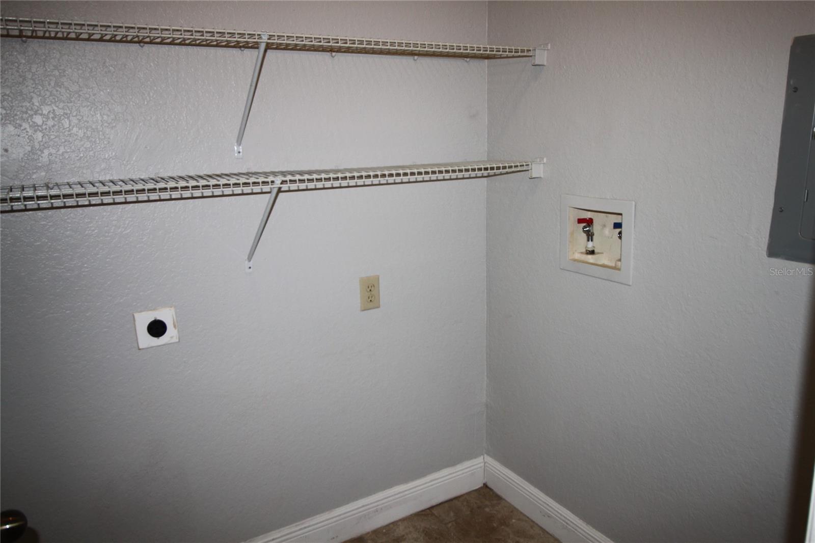 NOTTING HILL A CONDOMINIUM - Residential Lease