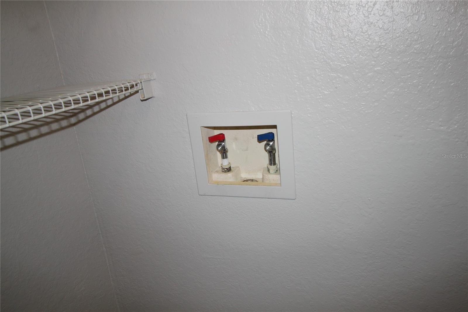 NOTTING HILL A CONDOMINIUM - Residential Lease