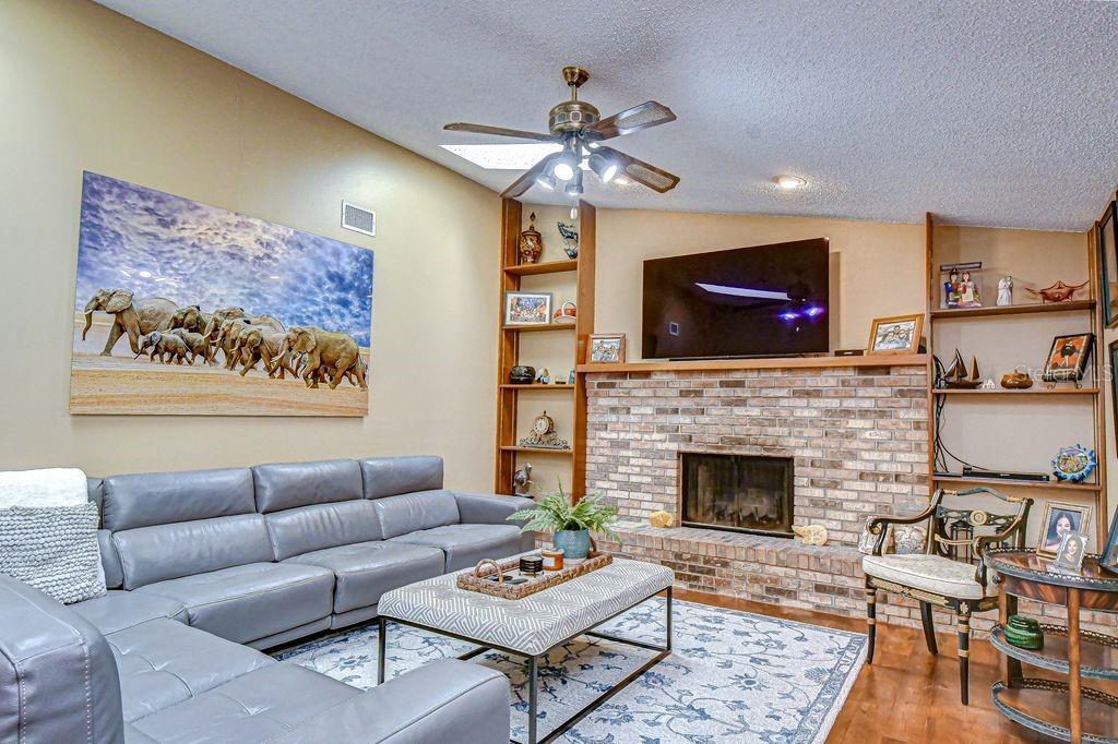 NORTH LAKES SEC F UNIT 2 - Residential