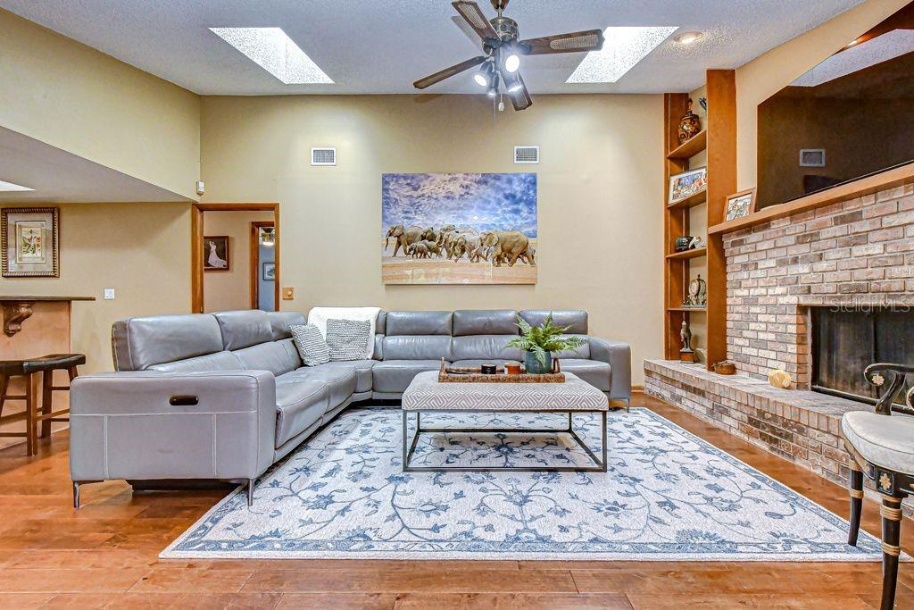 NORTH LAKES SEC F UNIT 2 - Residential