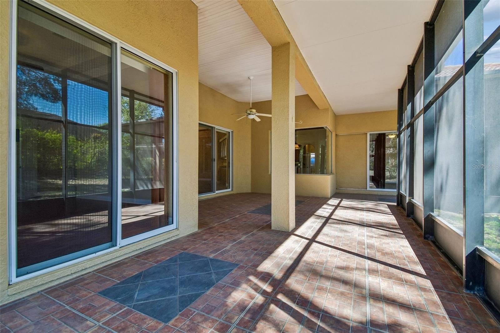 VINEYARDS - Residential