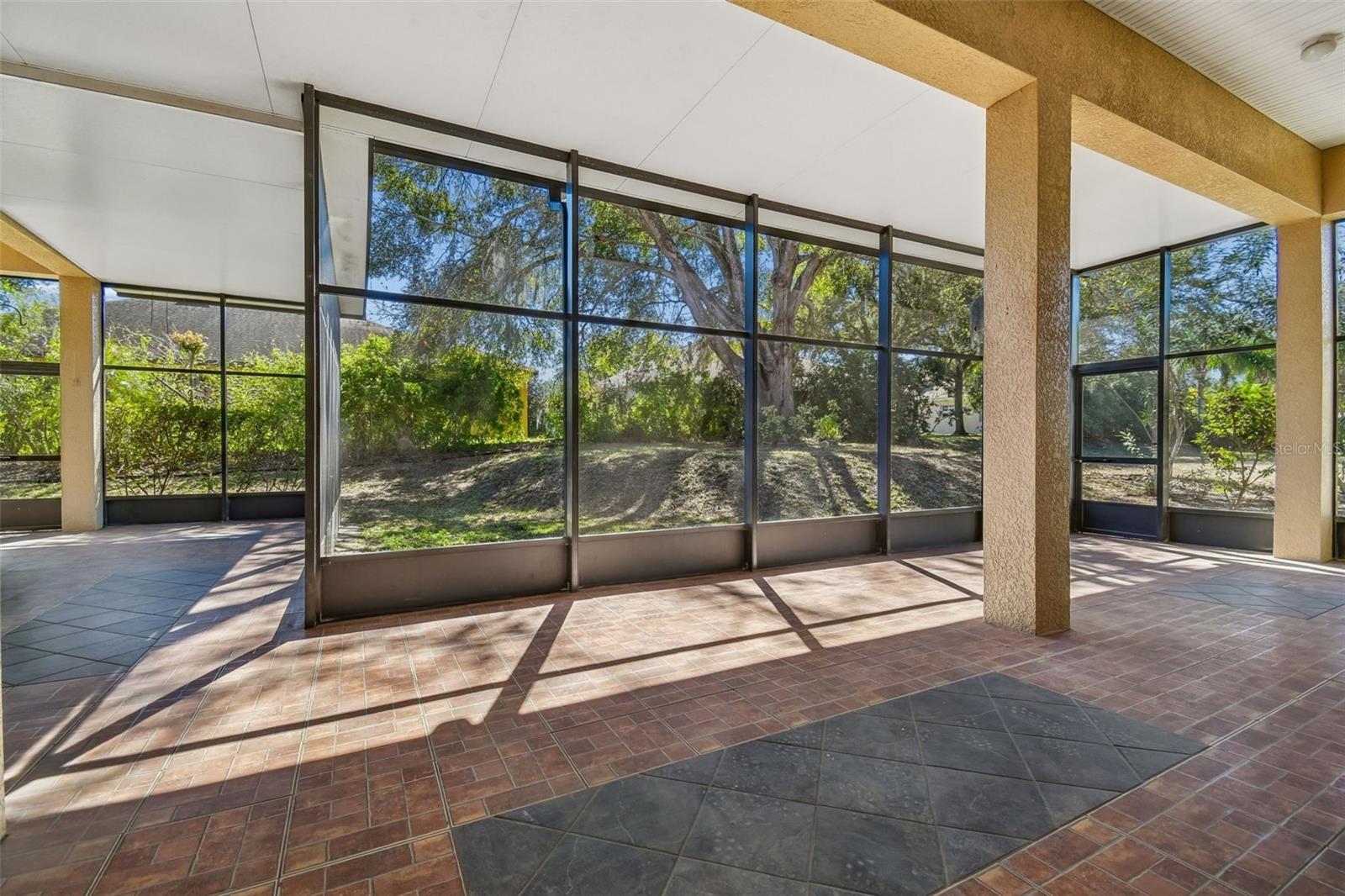 VINEYARDS - Residential