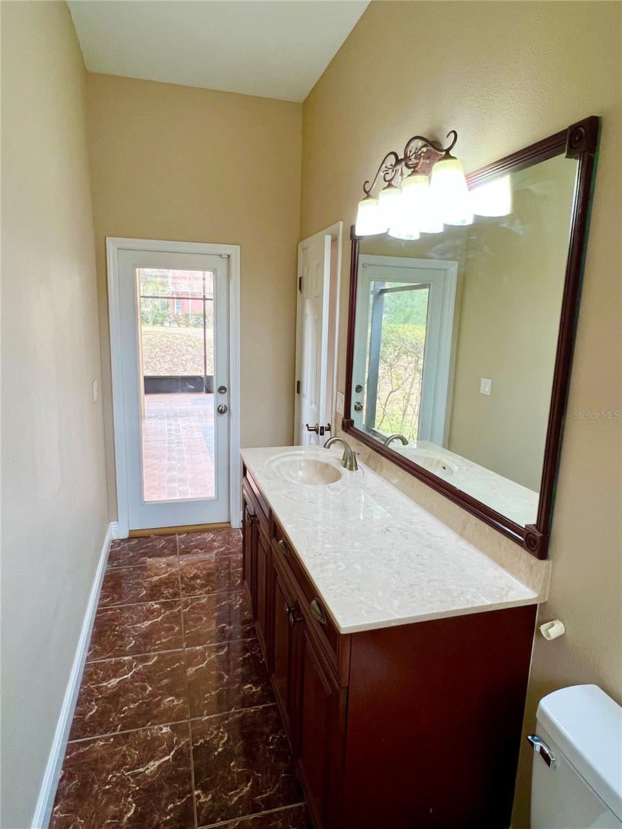 VINEYARDS - Residential