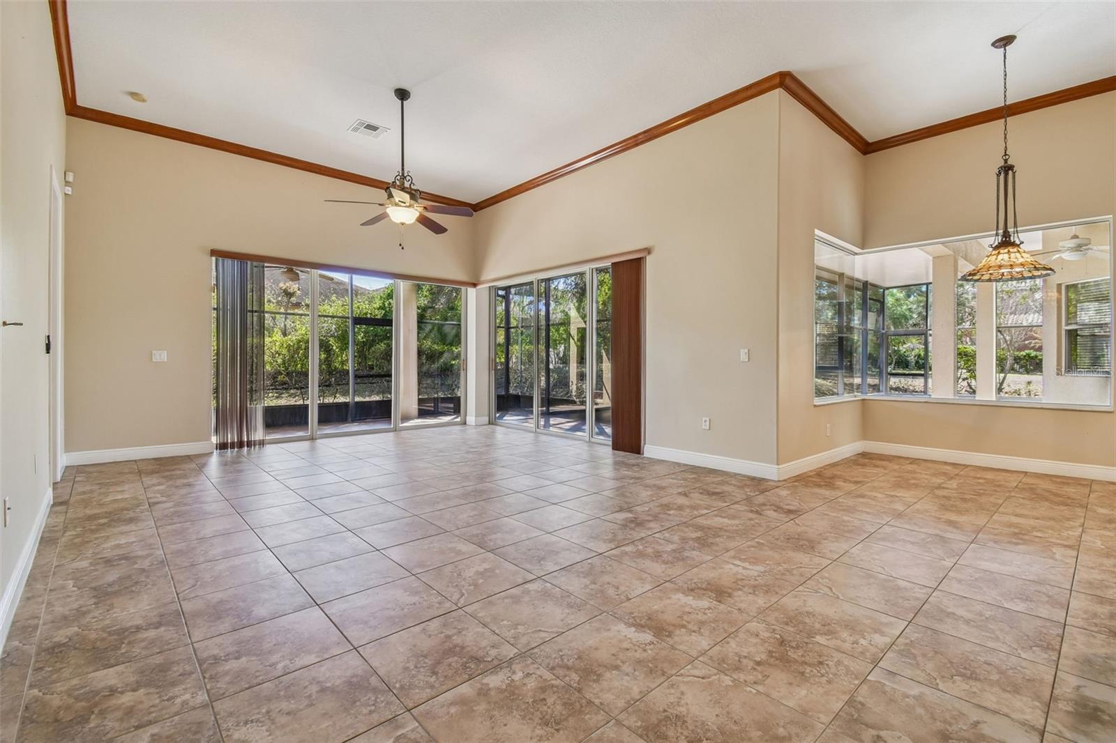 VINEYARDS - Residential