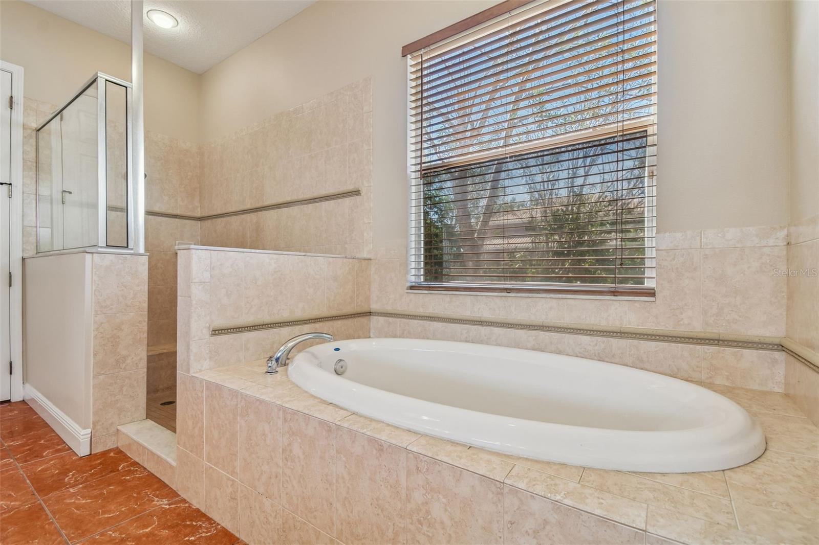 VINEYARDS - Residential