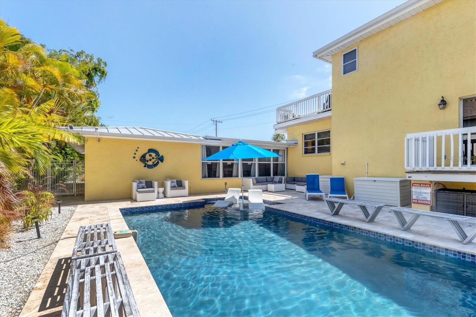 SIESTA MANOR SEC 1 - Residential Lease