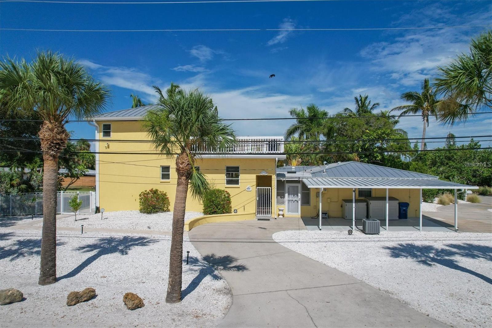 SIESTA MANOR SEC 1 - Residential Lease