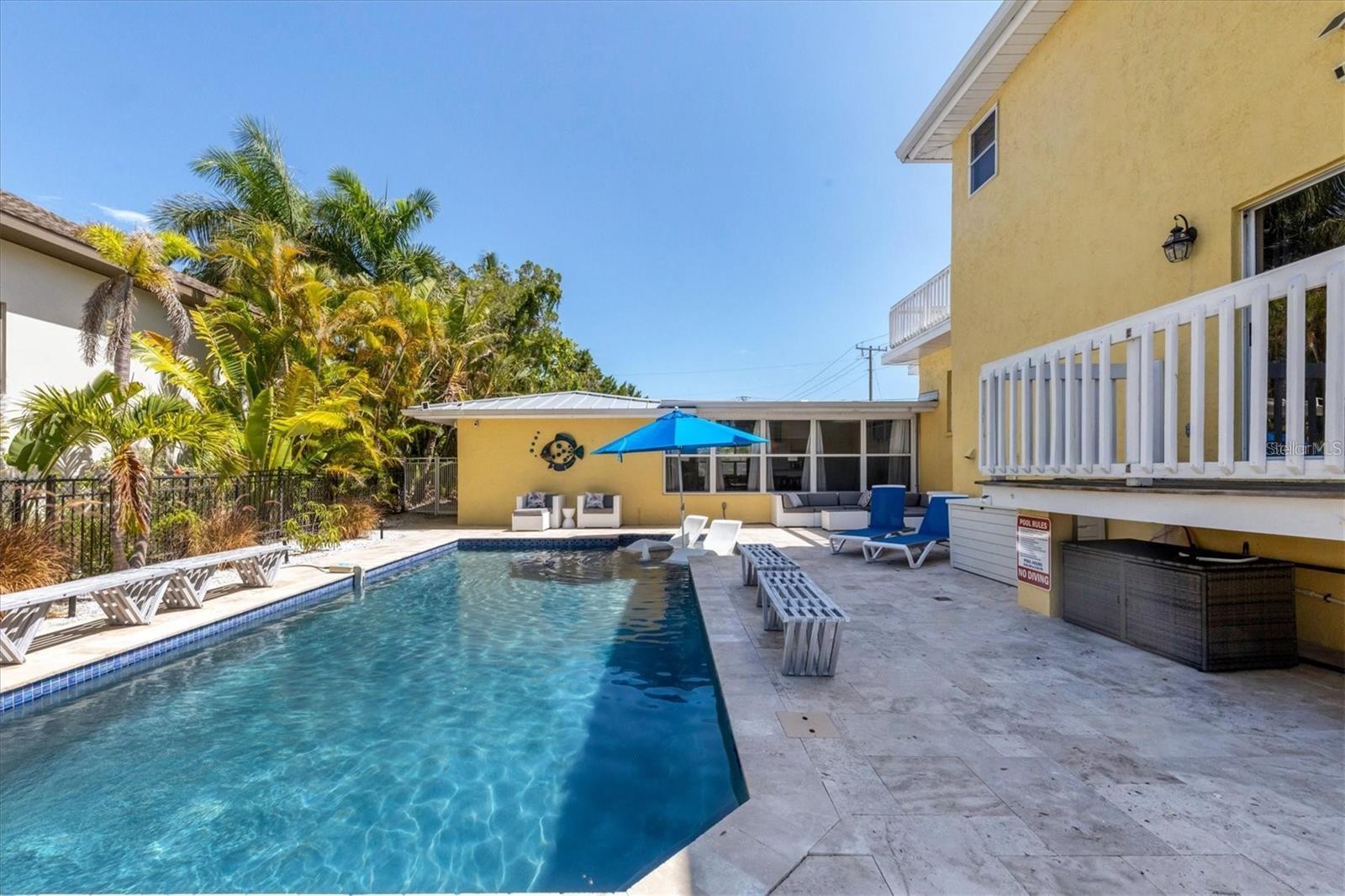 SIESTA MANOR SEC 1 - Residential Lease